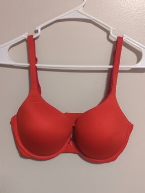 Victoria's Secret Red Orange Padded Underwire Bra